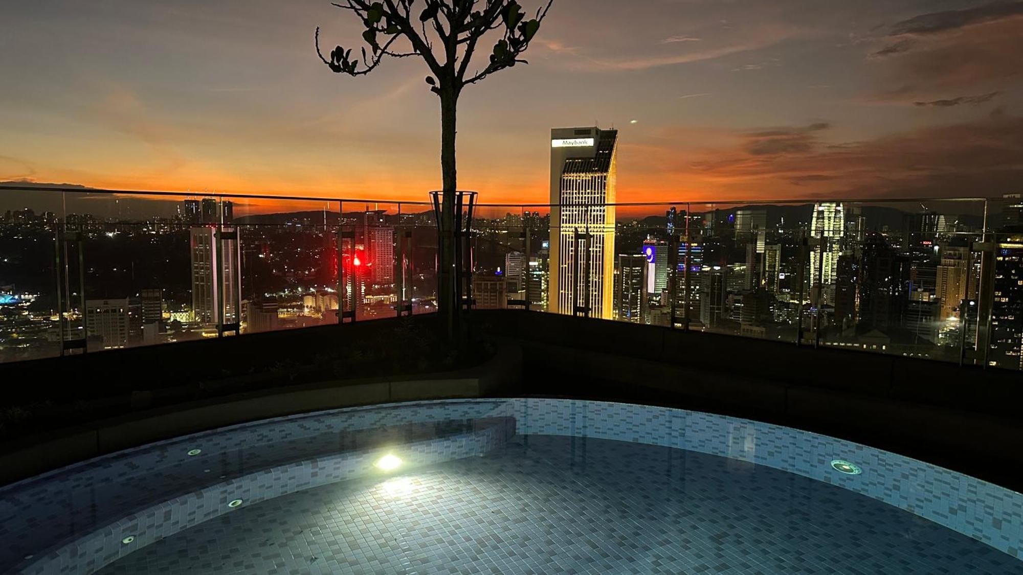 דירות קואלה לומפור Skyline View In Bukit Bintang The Robertson 42F מראה חיצוני תמונה